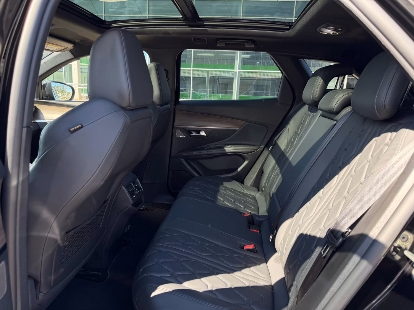 Peugeot 3008 фото 16