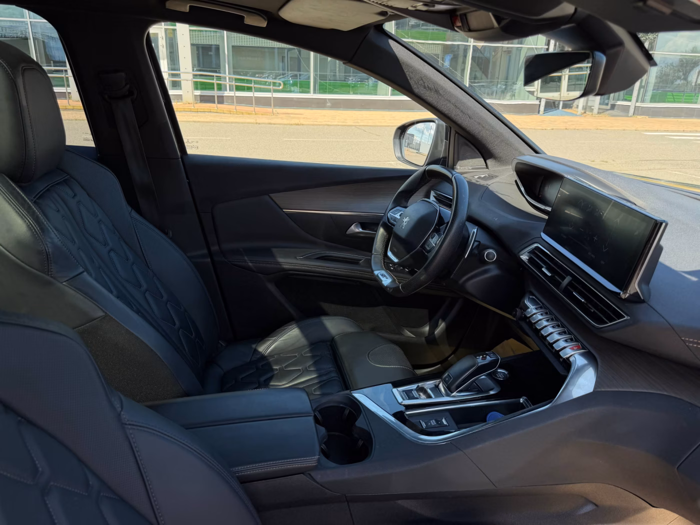 Peugeot 3008 фото 14