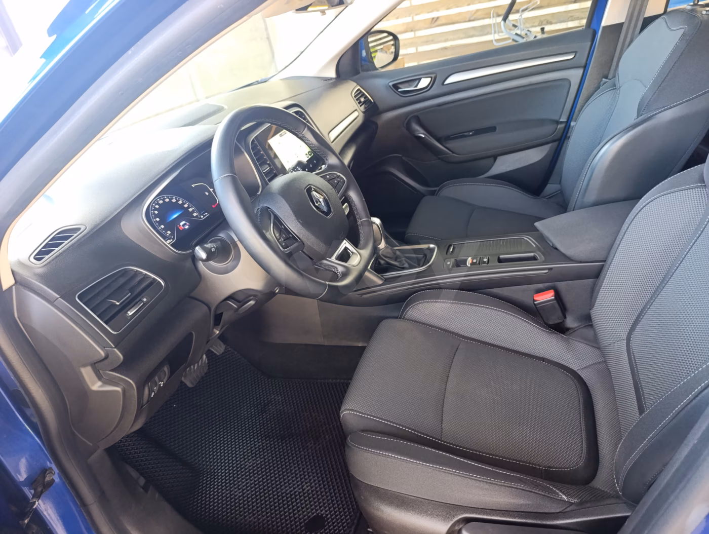 Renault Megane фото 14