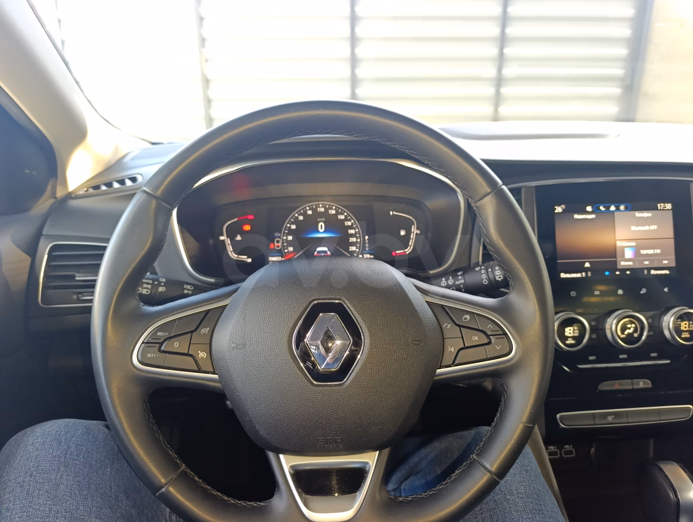 Renault Megane фото 17
