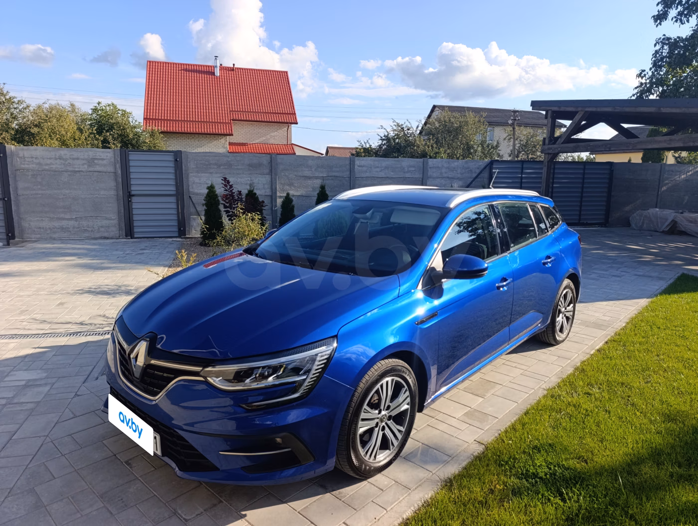 Renault Megane фото 9