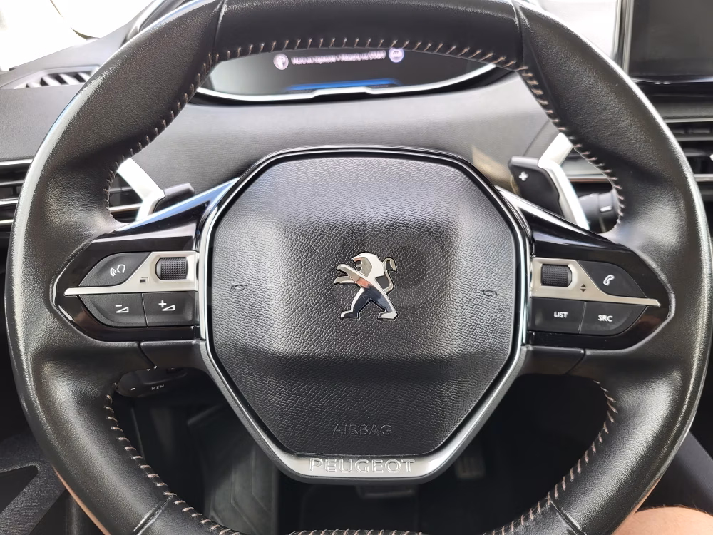 Peugeot 5008 фото 14