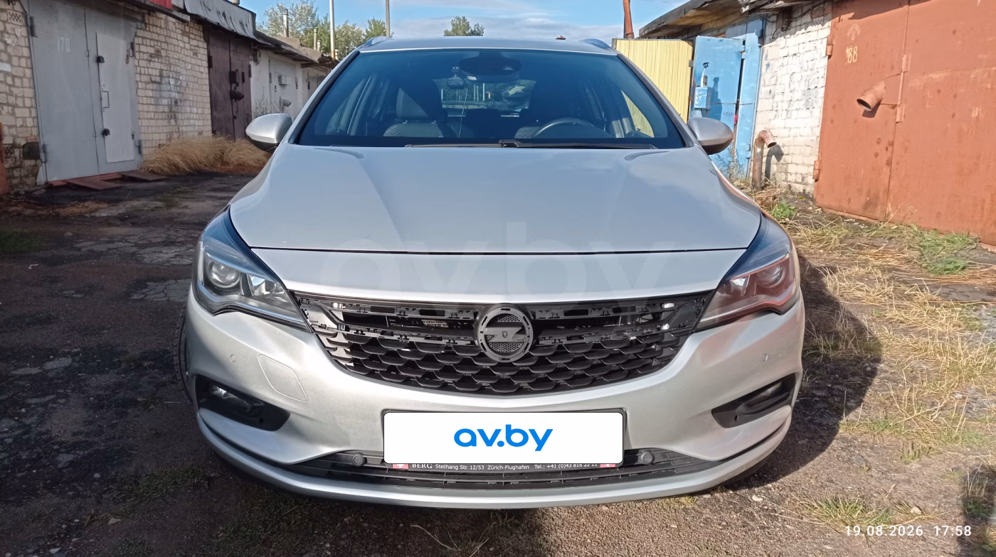 Opel Astra фото 2