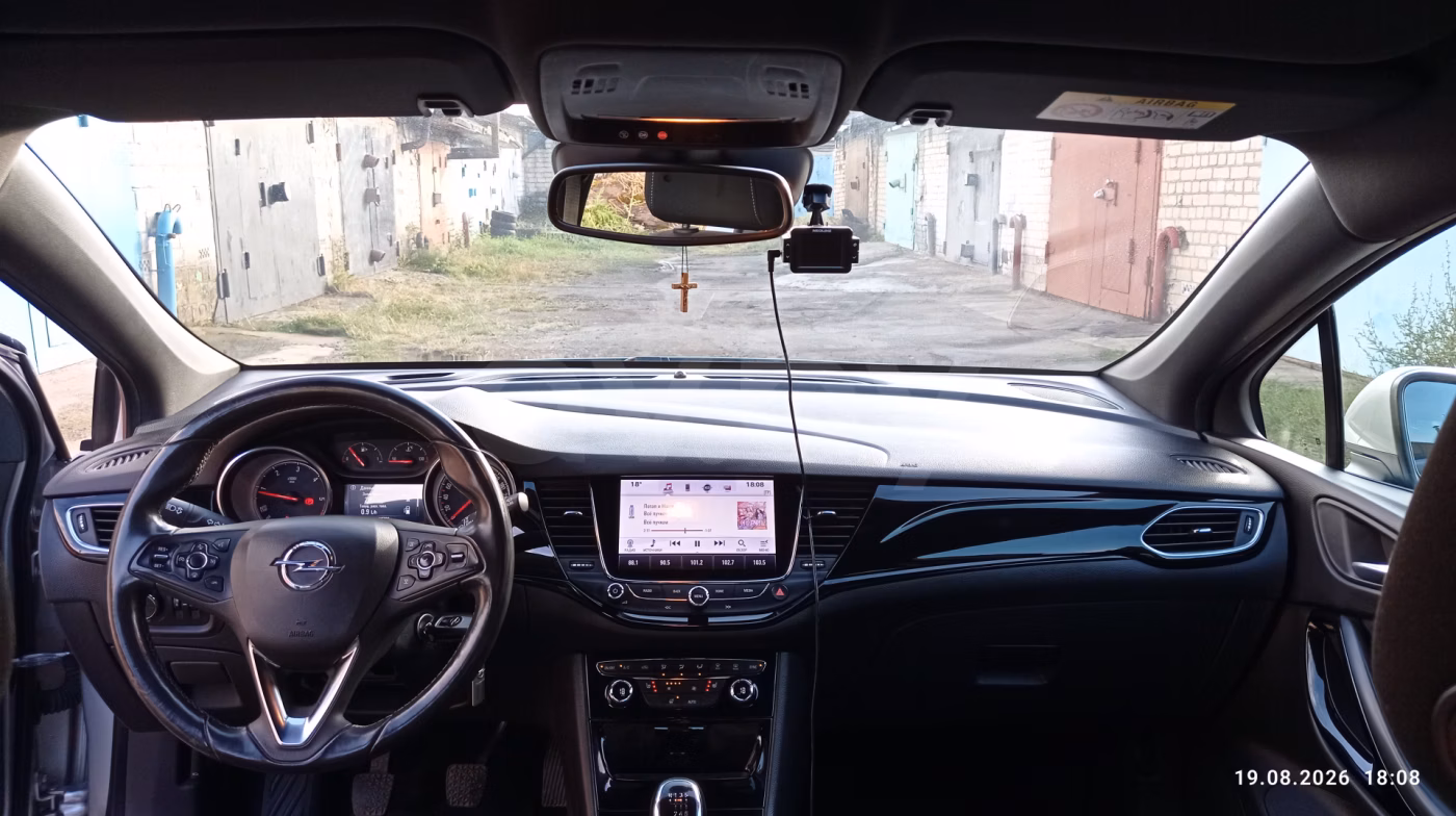 Opel Astra фото 18