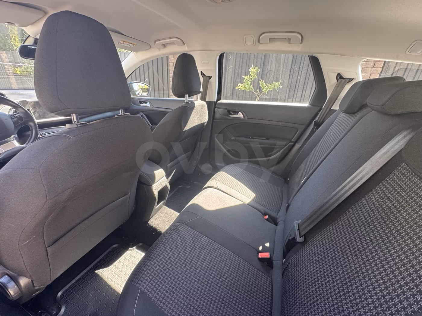 Peugeot 308 фото 9