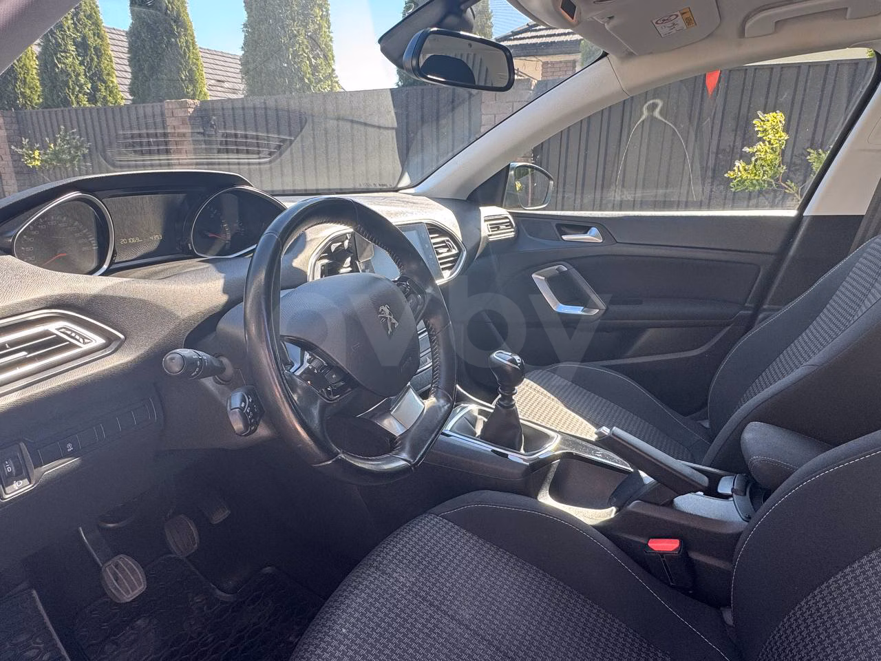 Peugeot 308 фото 10