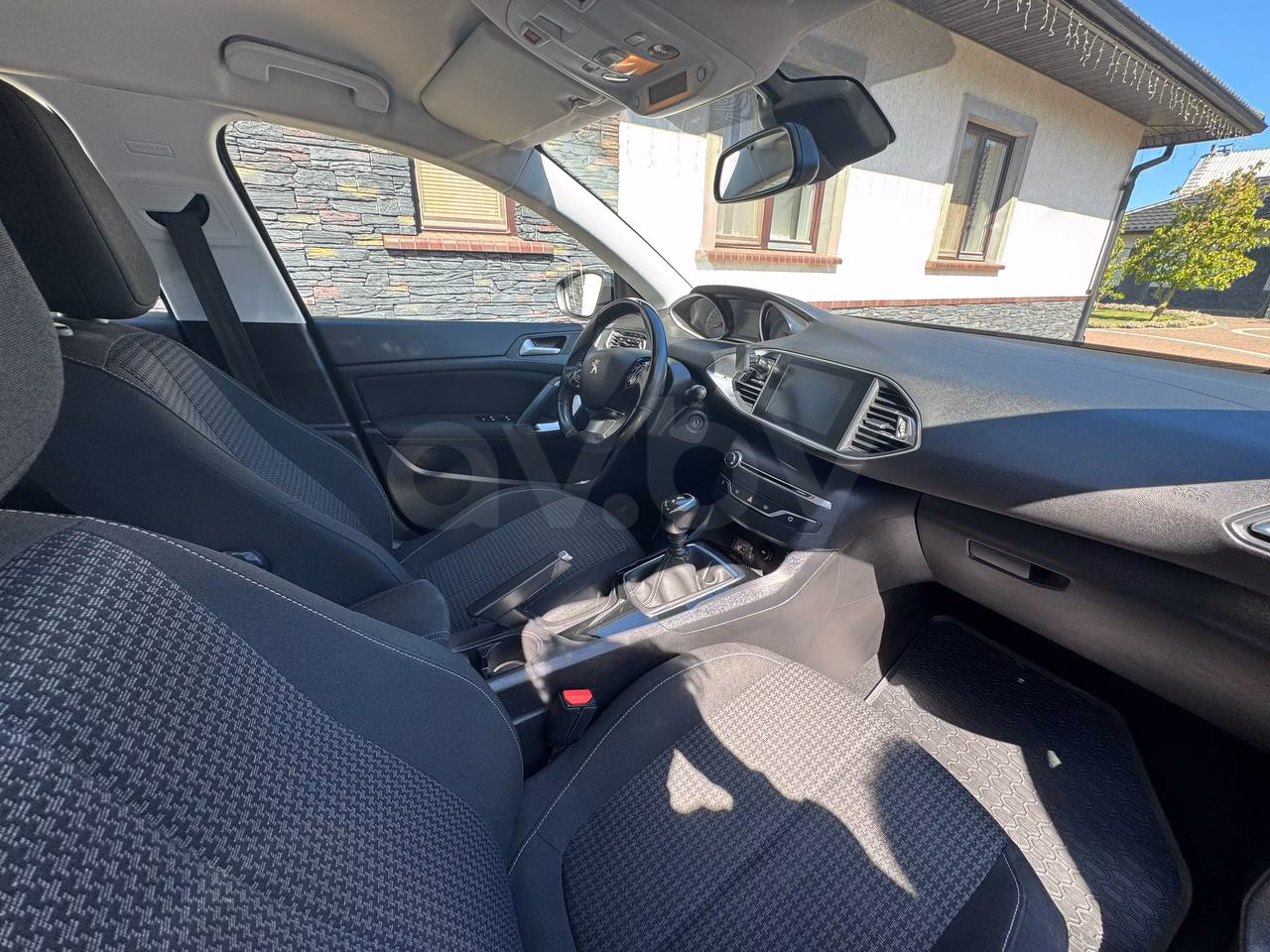 Peugeot 308 фото 11