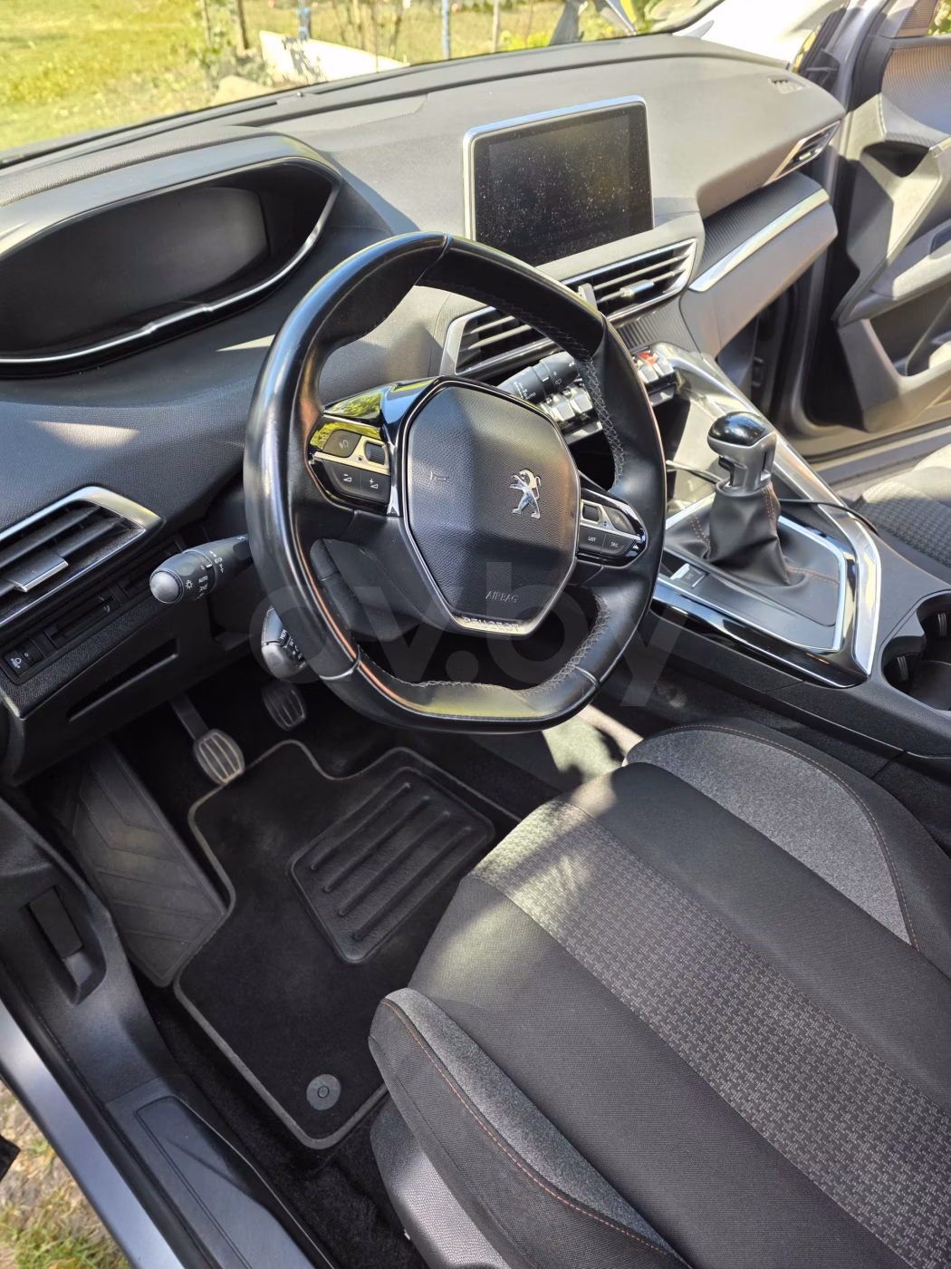 Peugeot 5008 фото 15