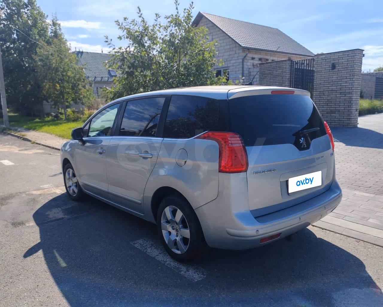 Peugeot 5008 фото 5