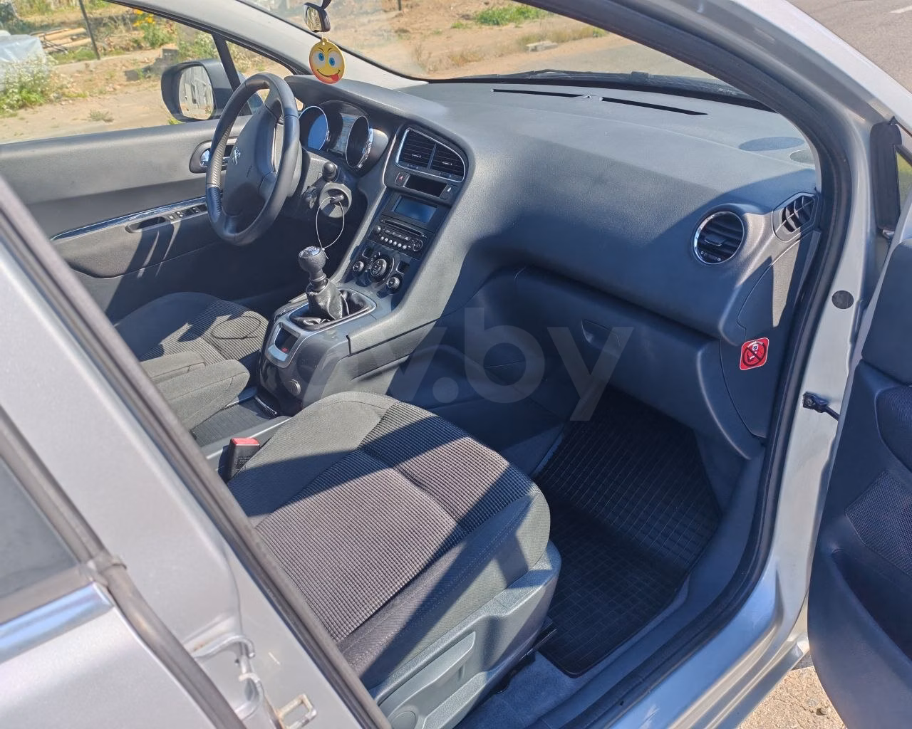Peugeot 5008 фото 18