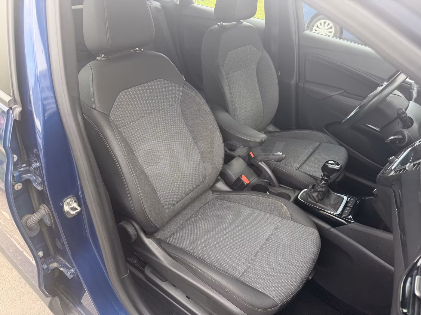 Opel Crossland X фото 10