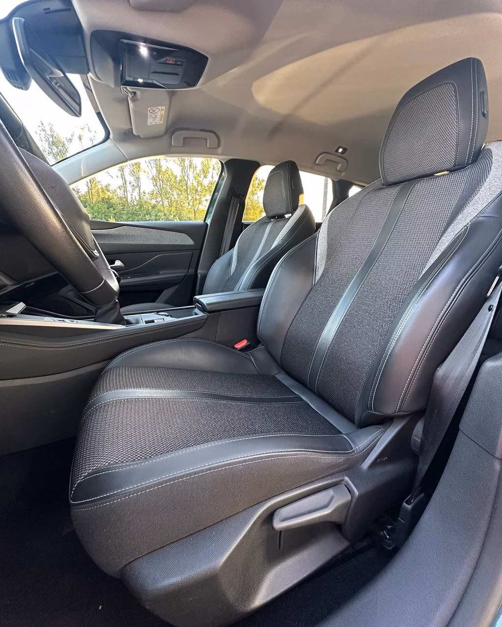 Peugeot 308 фото 9