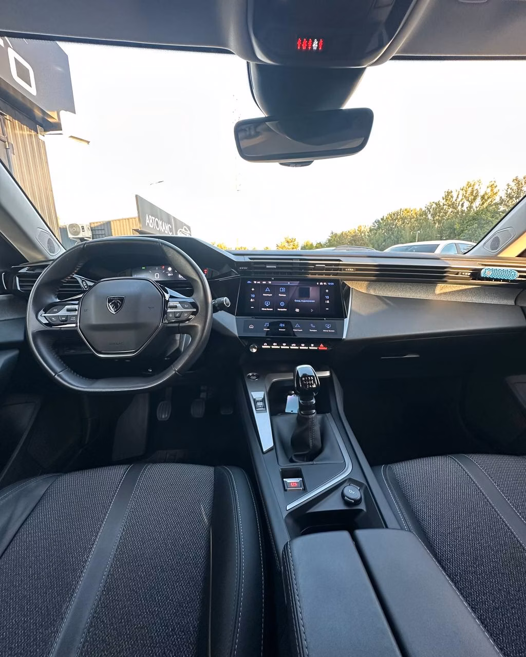 Peugeot 308 фото 13