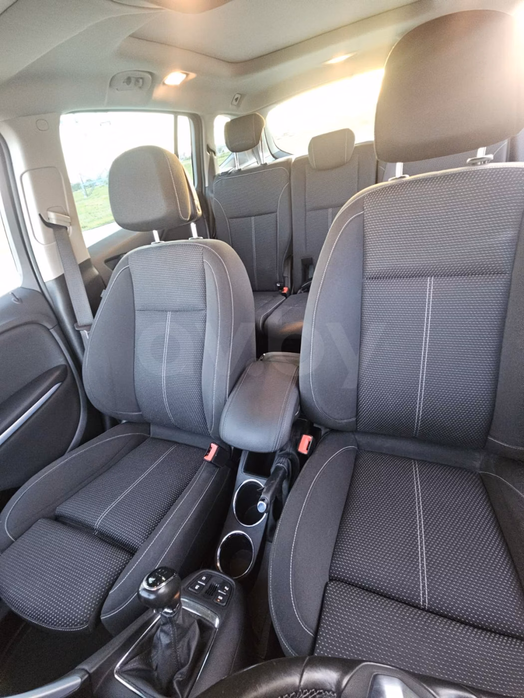 Opel Zafira фото 15
