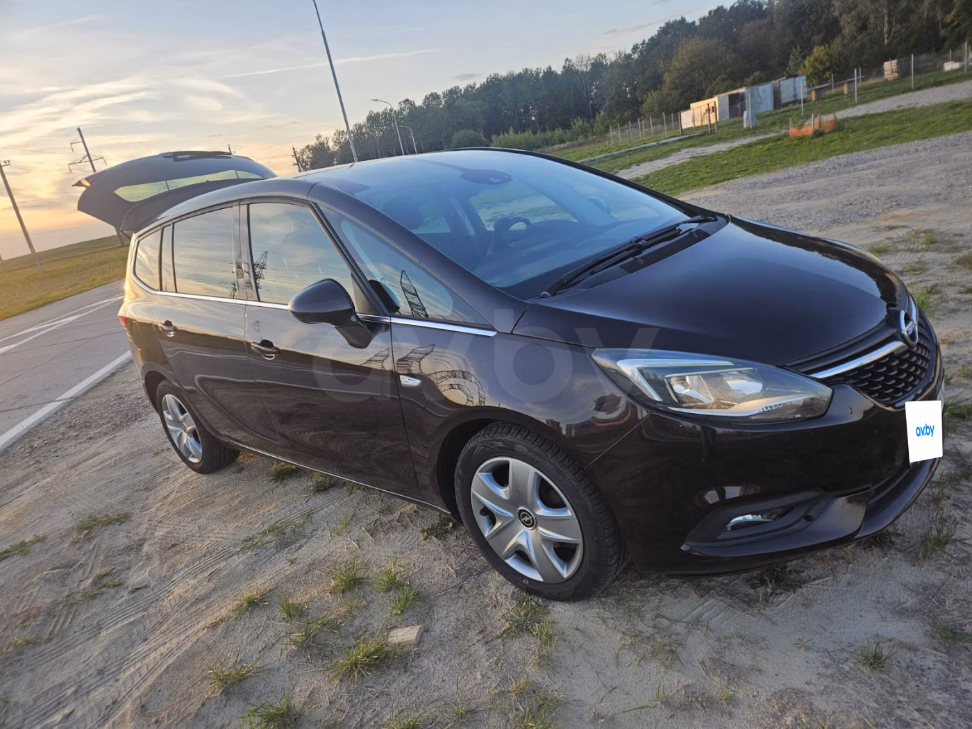 Opel Zafira фото 7