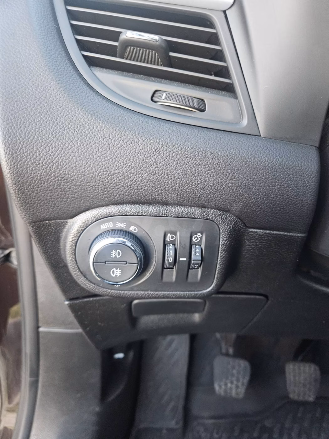 Opel Zafira фото 14
