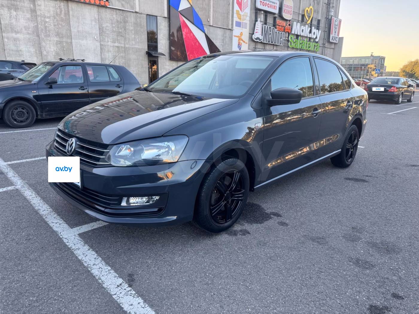 Volkswagen Polo Sedan фото 4