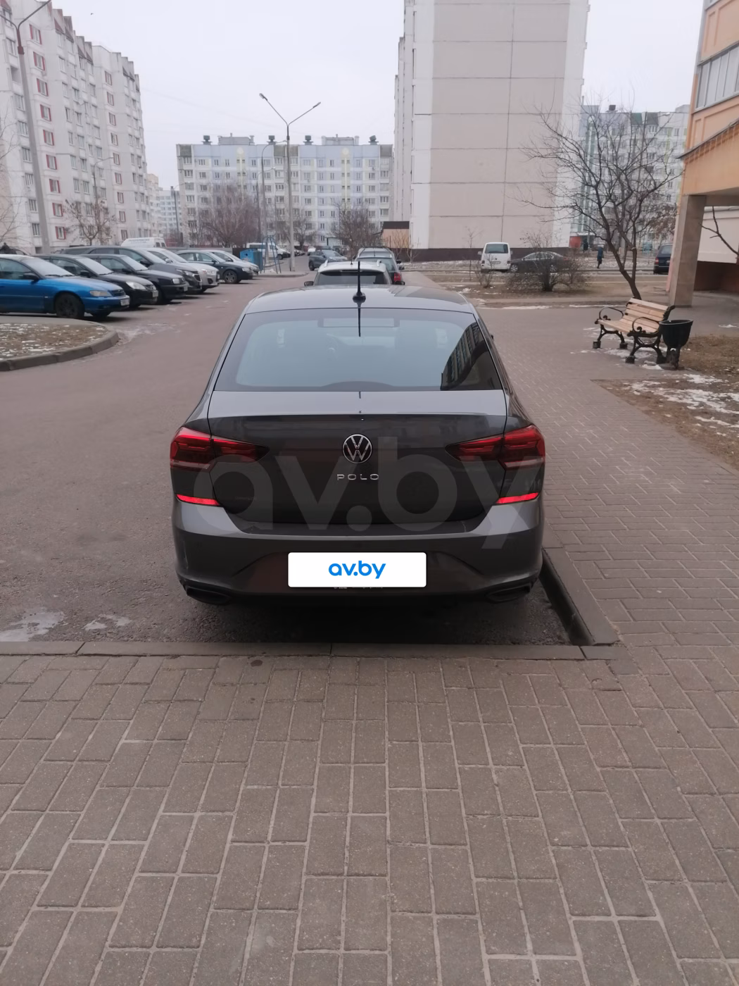 Volkswagen Polo Sedan фото 3