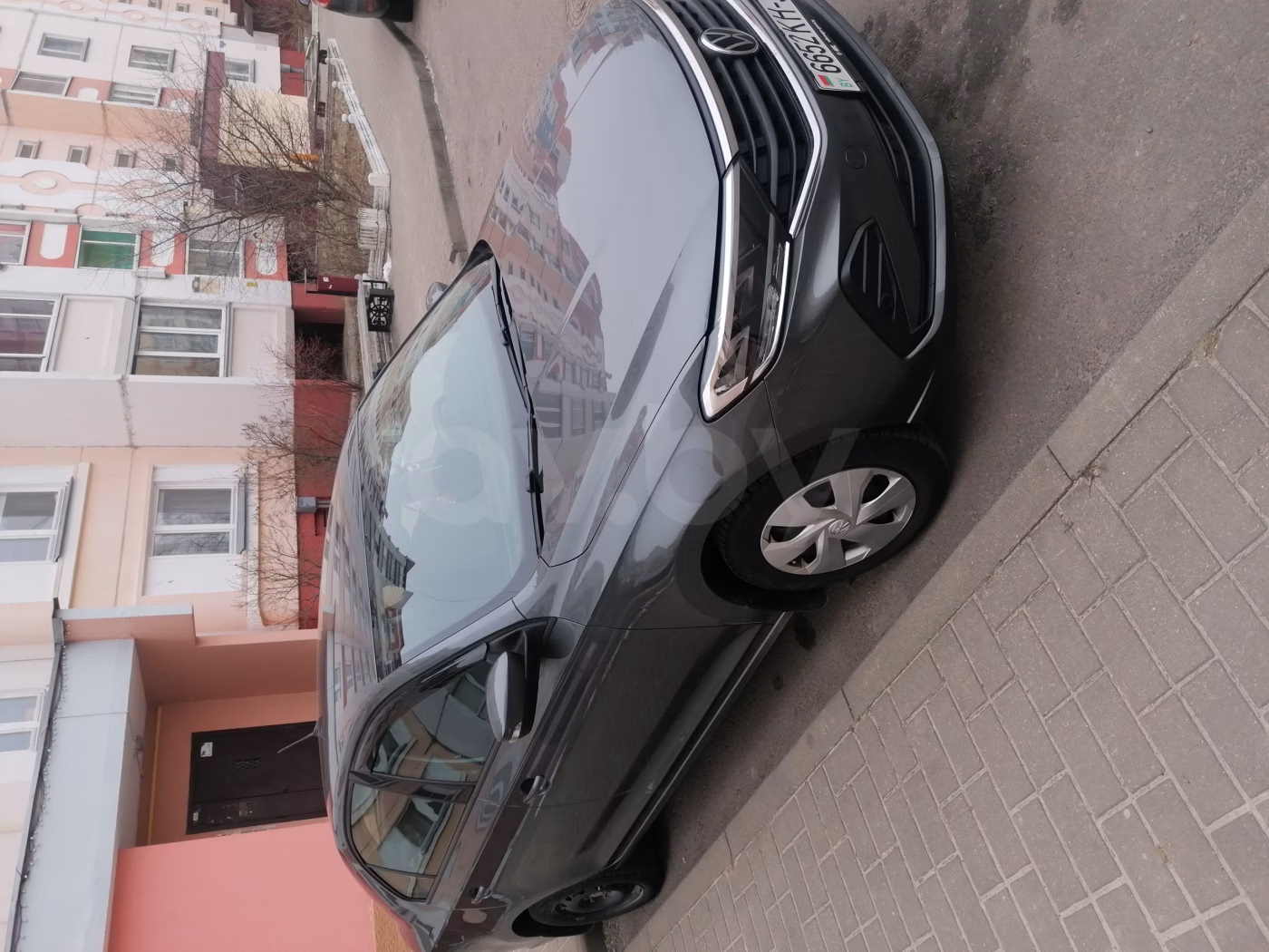 Volkswagen Polo Sedan