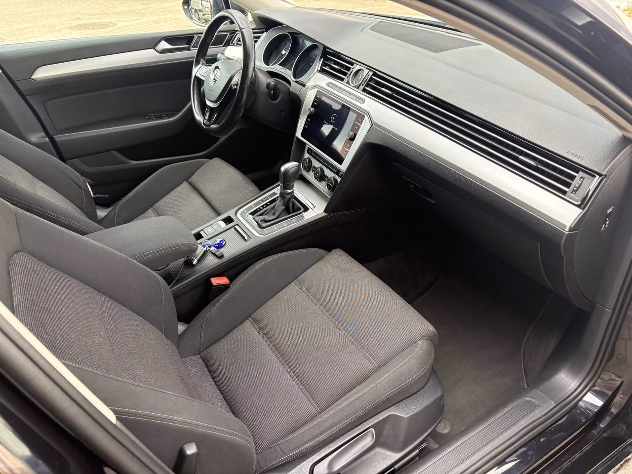 Volkswagen Passat фото 18