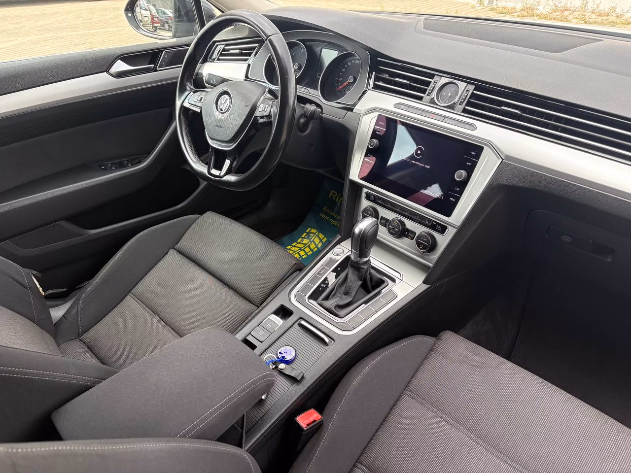 Volkswagen Passat фото 19