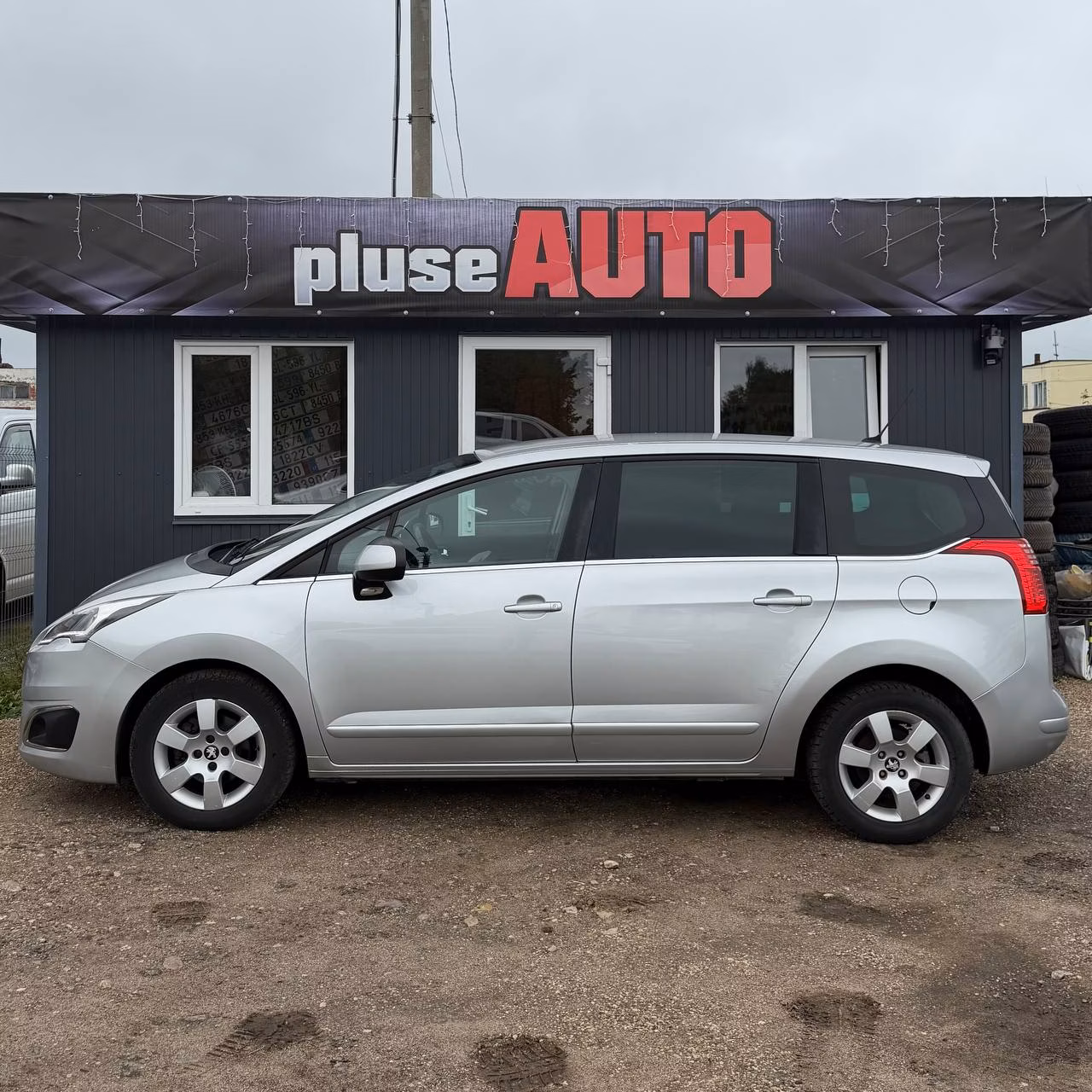 Peugeot 5008 фото 7