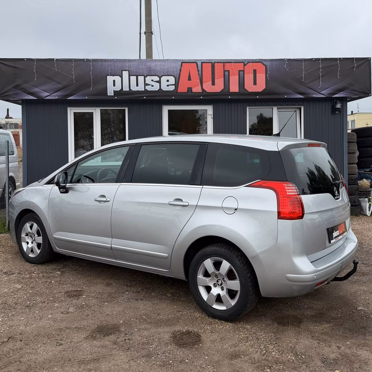 Peugeot 5008 фото 5