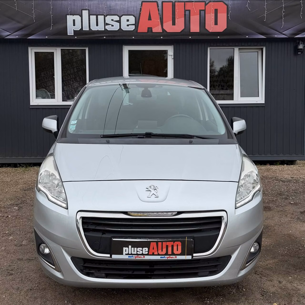 Peugeot 5008 фото 3