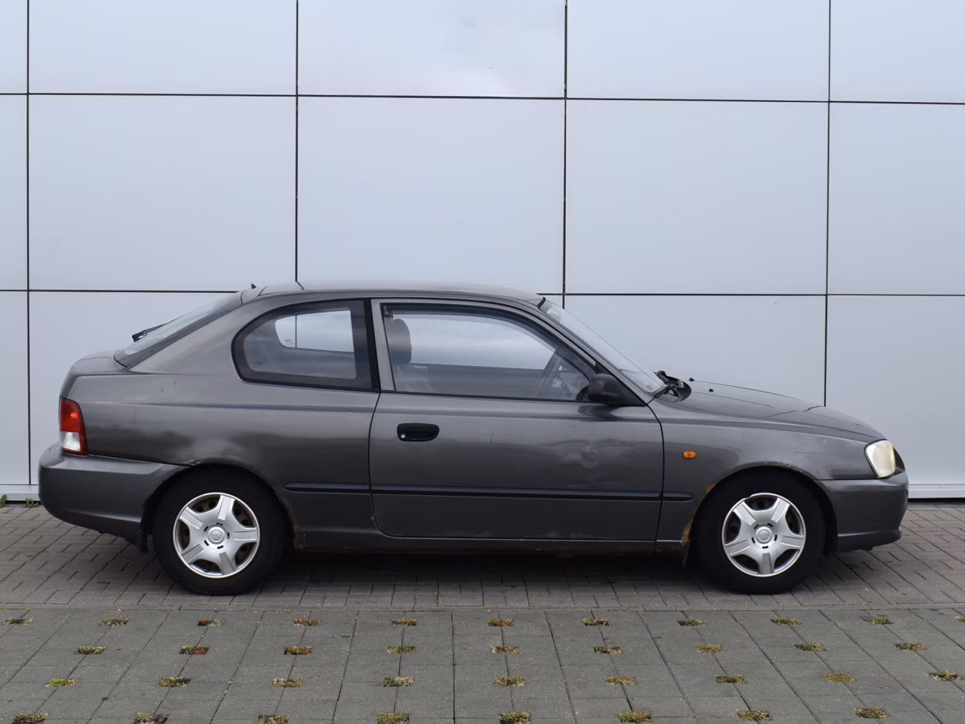 Hyundai Accent фото 3