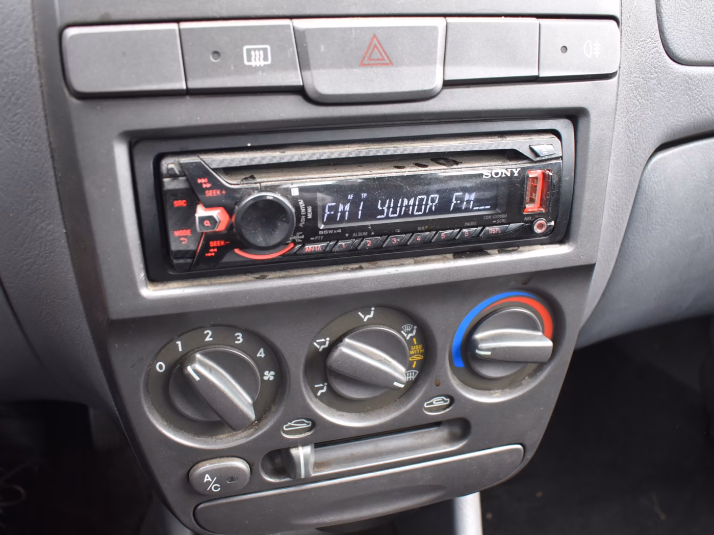 Hyundai Accent фото 14