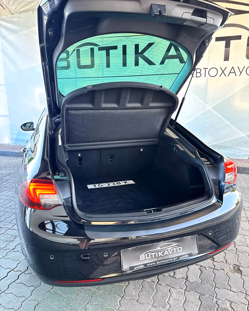 Opel Insignia фото 9