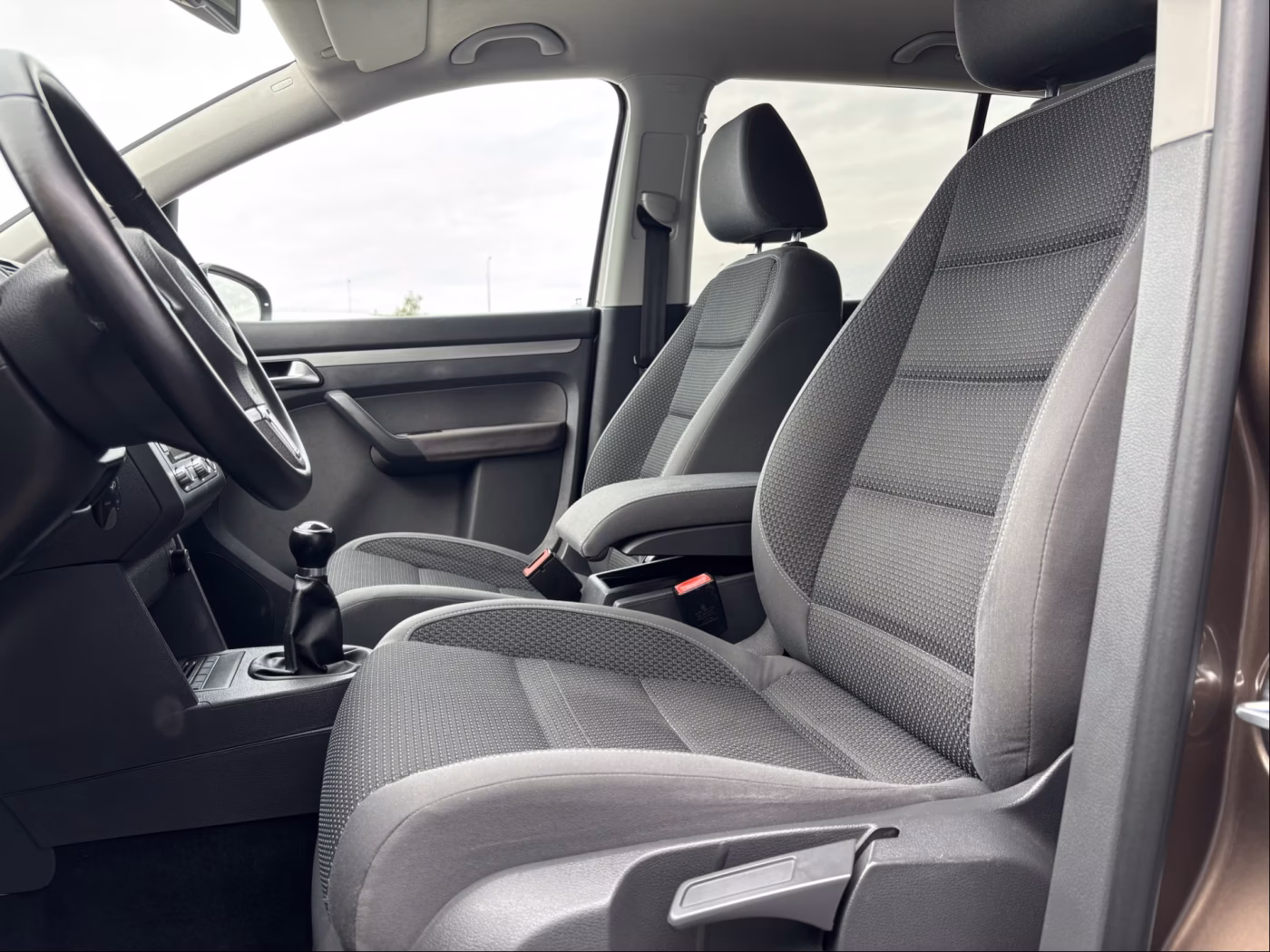 Volkswagen Touran фото 11