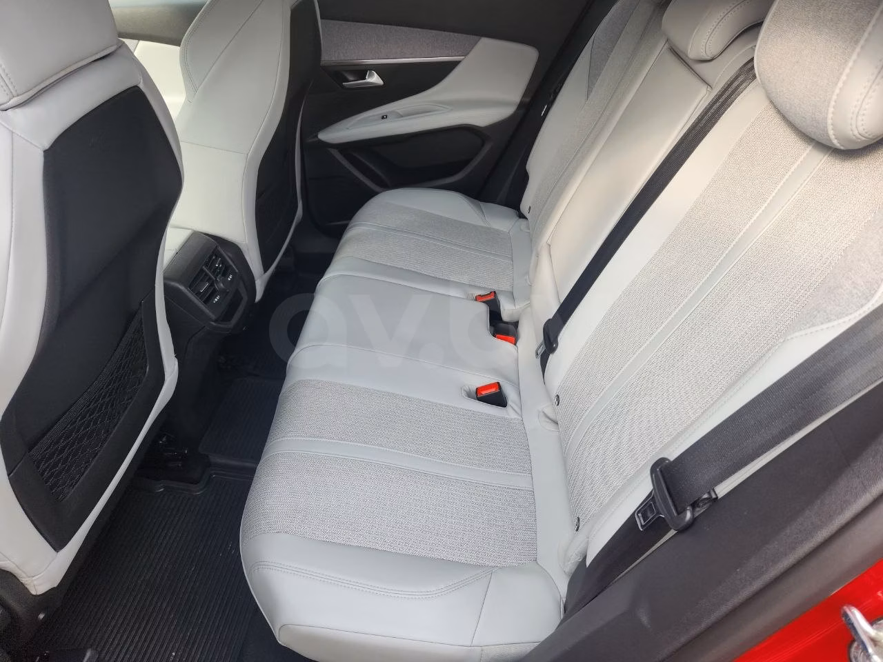 Peugeot 3008 фото 12