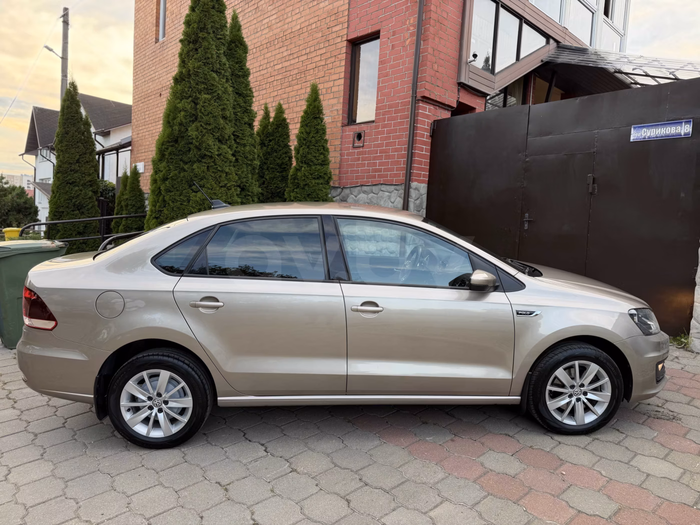 Volkswagen Polo Sedan фото 6