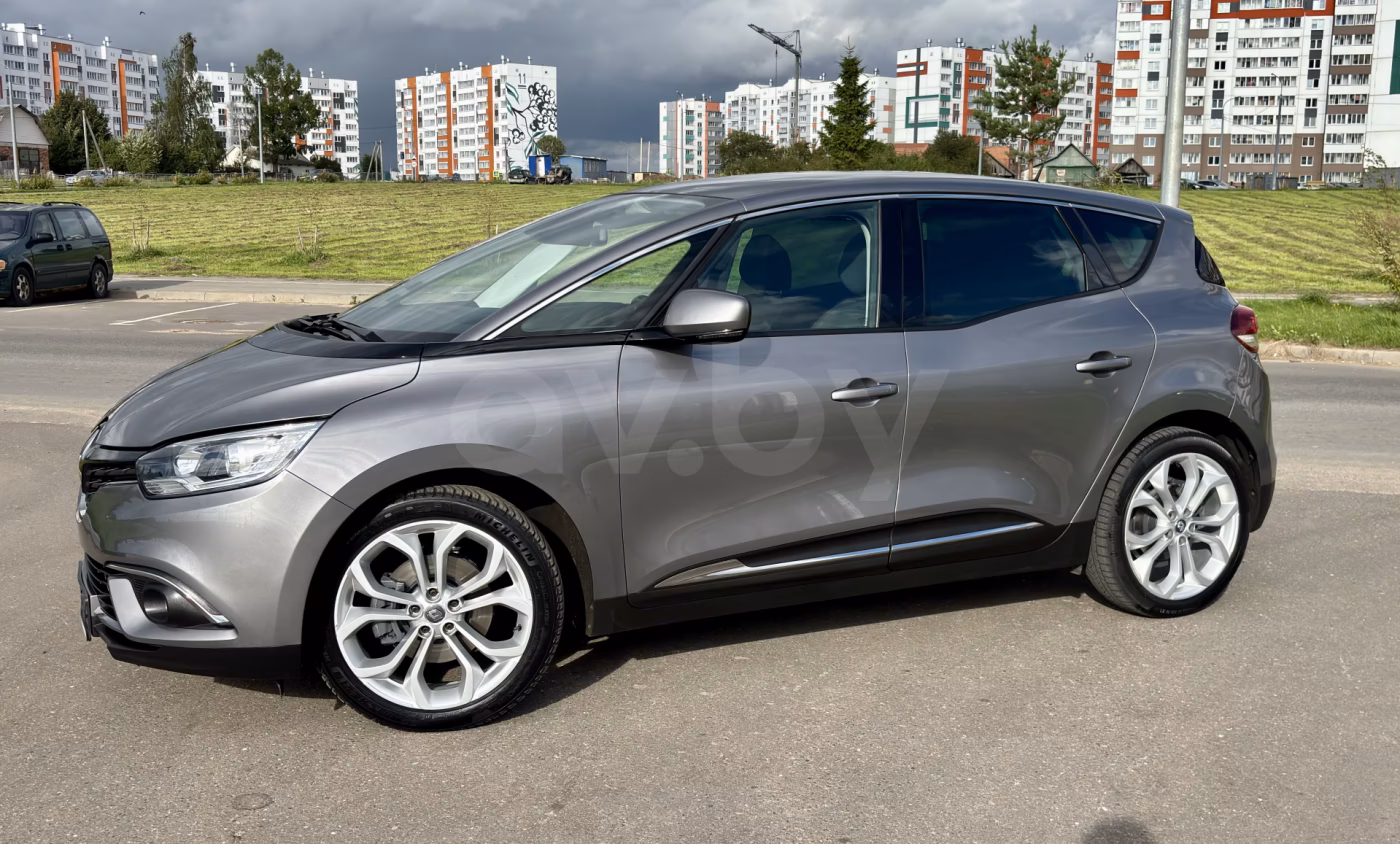 Renault Scenic фото 8