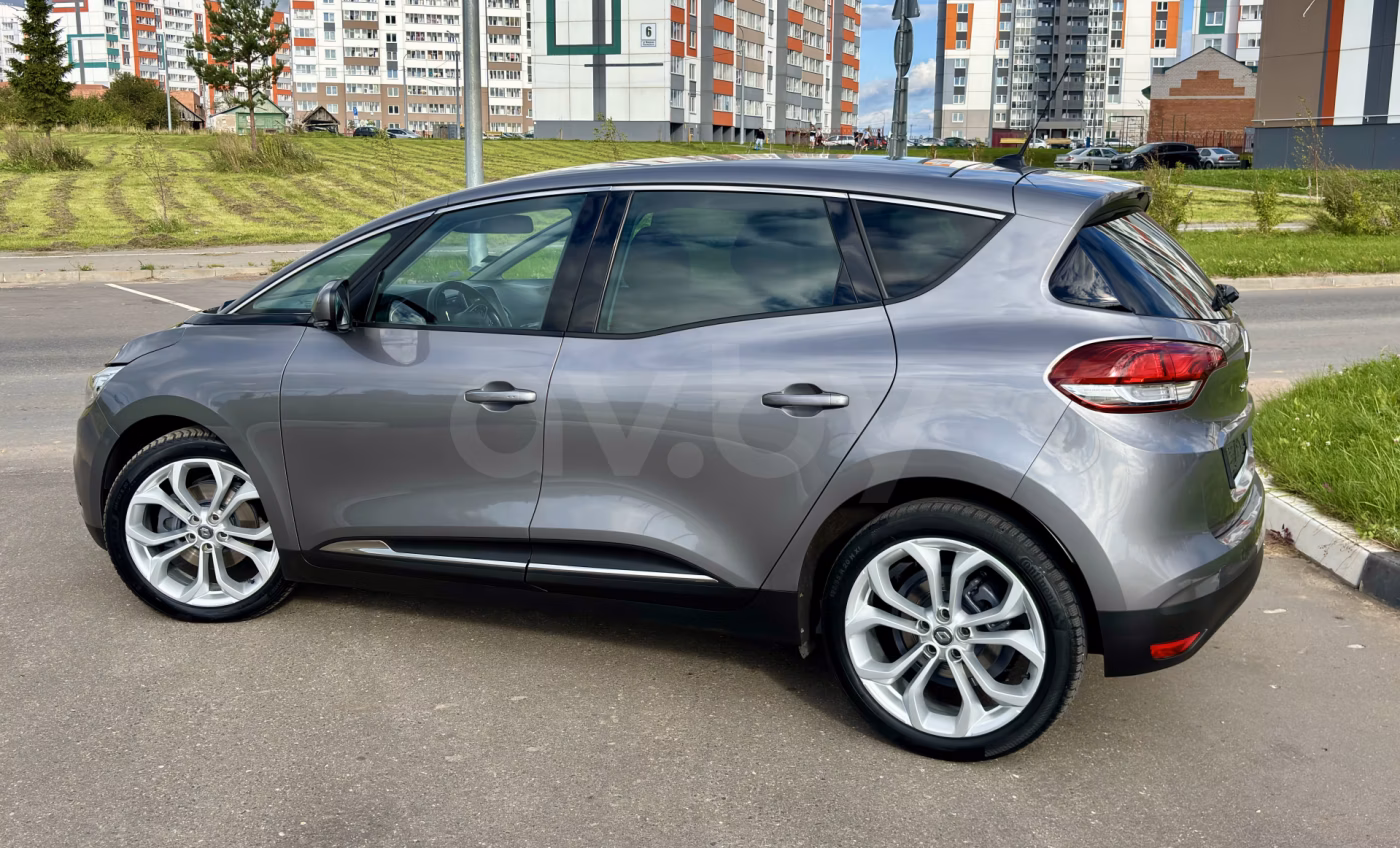Renault Scenic фото 7
