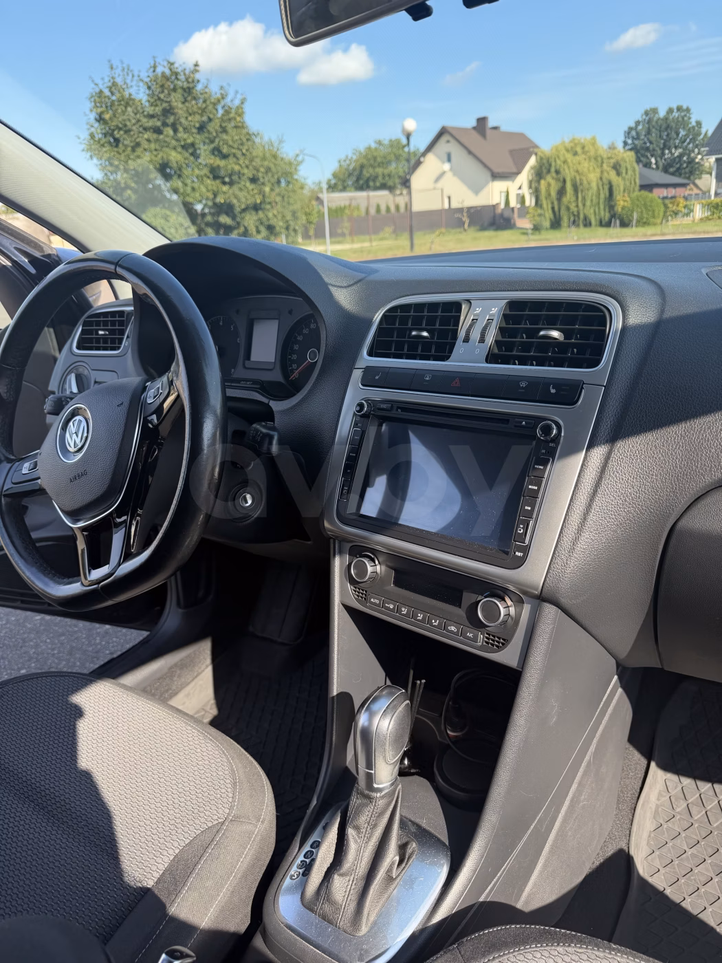 Volkswagen Polo Sedan фото 15