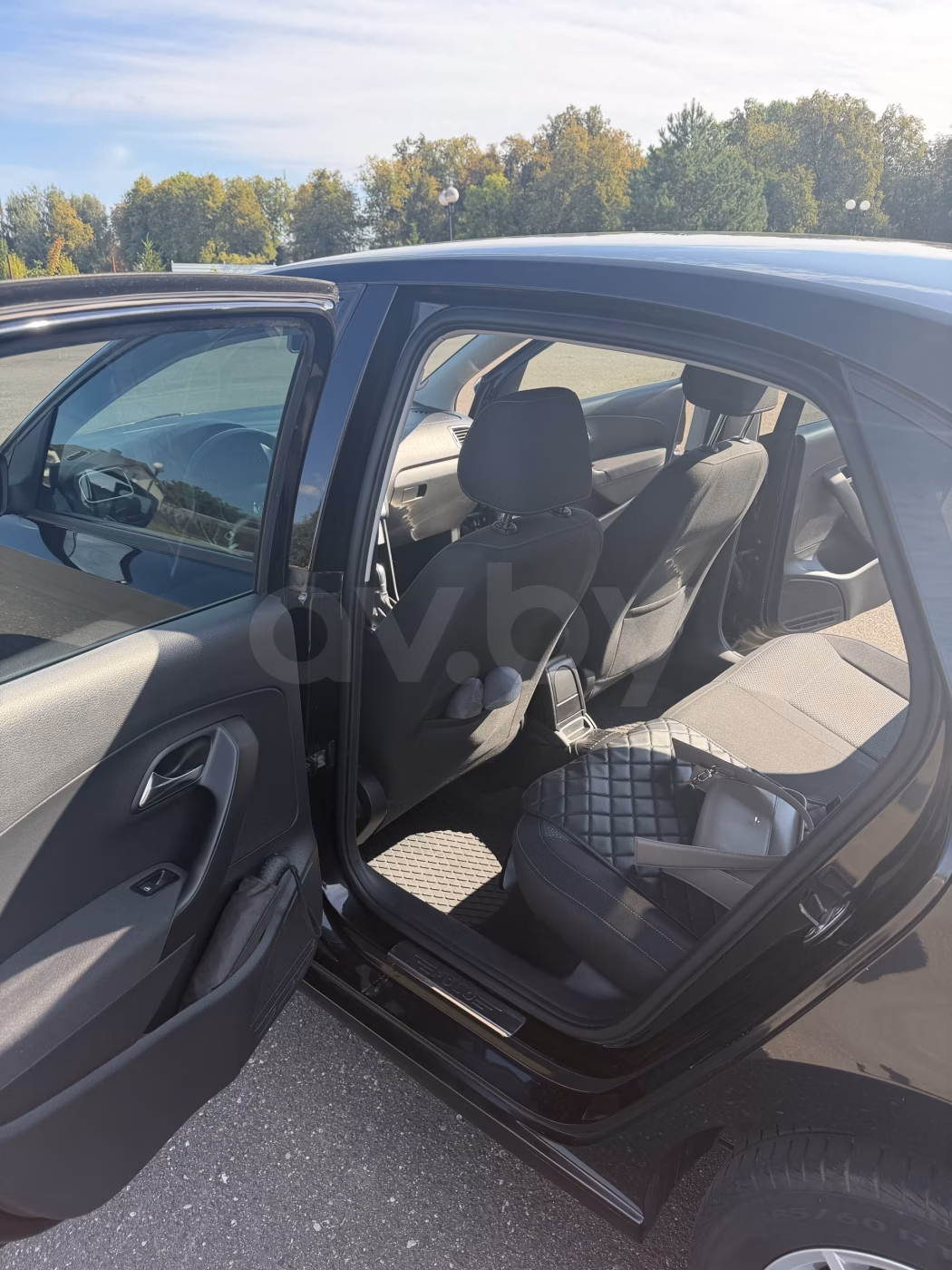 Volkswagen Polo Sedan фото 17