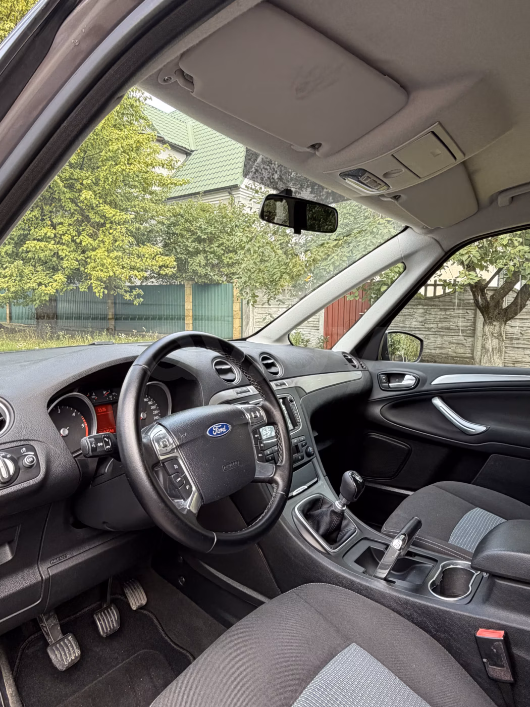 Ford Galaxy фото 11