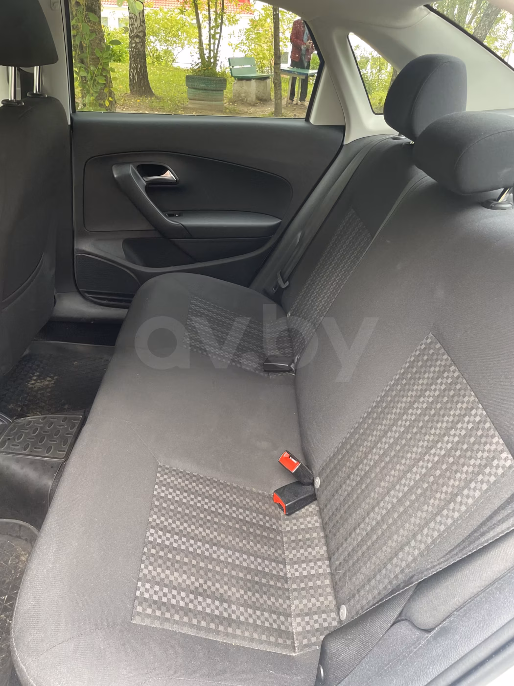 Volkswagen Polo Sedan фото 12