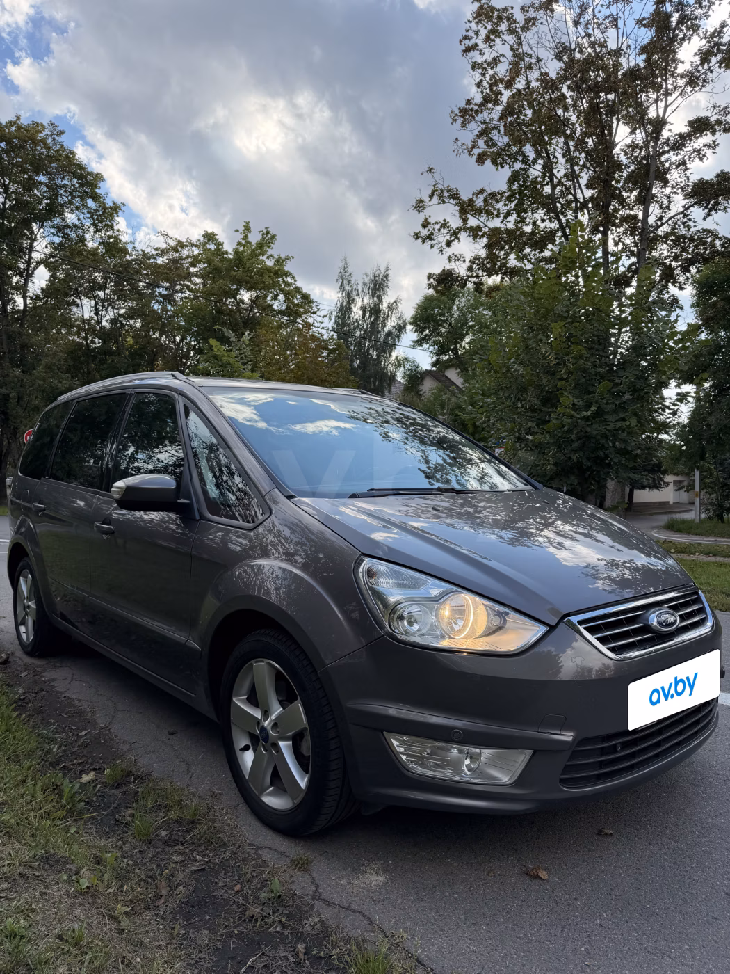 Ford Galaxy фото 3
