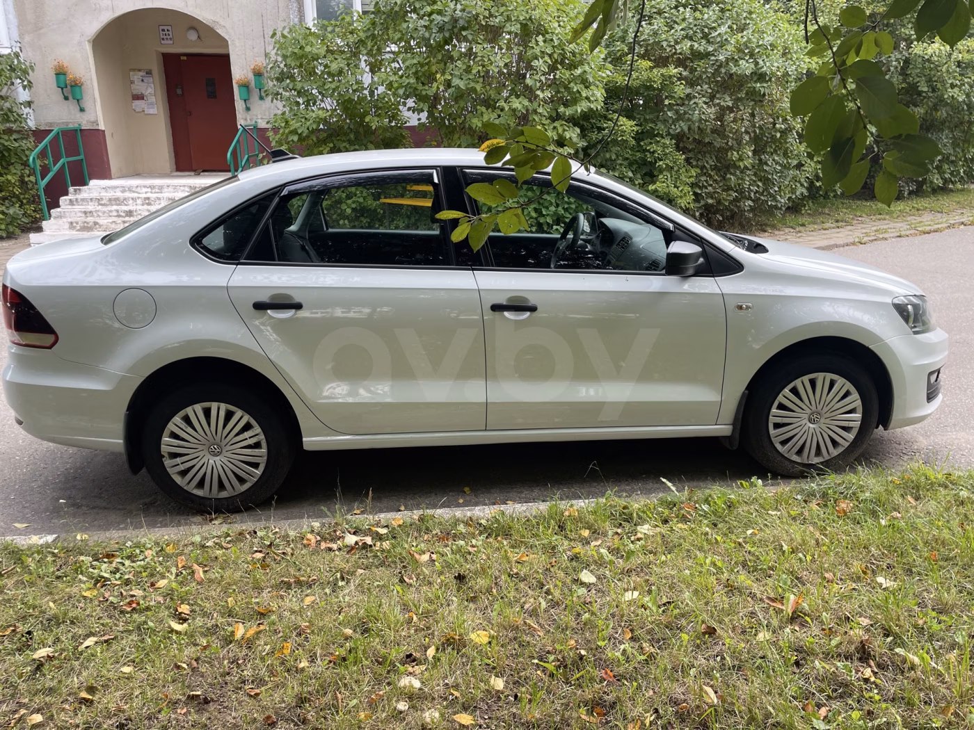 Volkswagen Polo Sedan фото 6