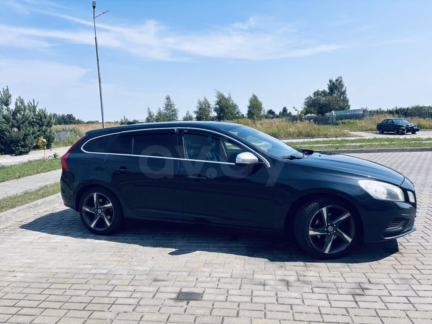 Volvo V60 фото 2