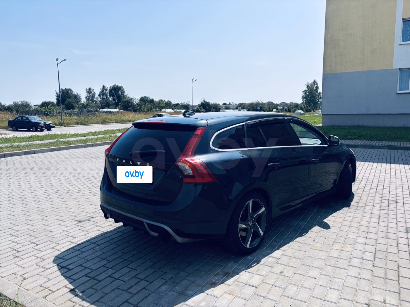 Volvo V60 фото 9