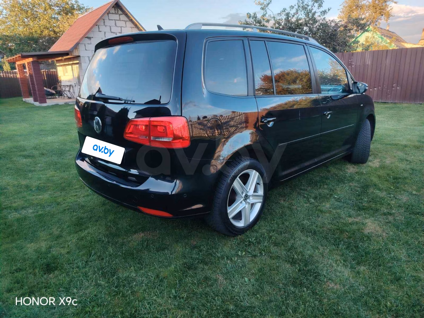 Volkswagen Touran фото 2