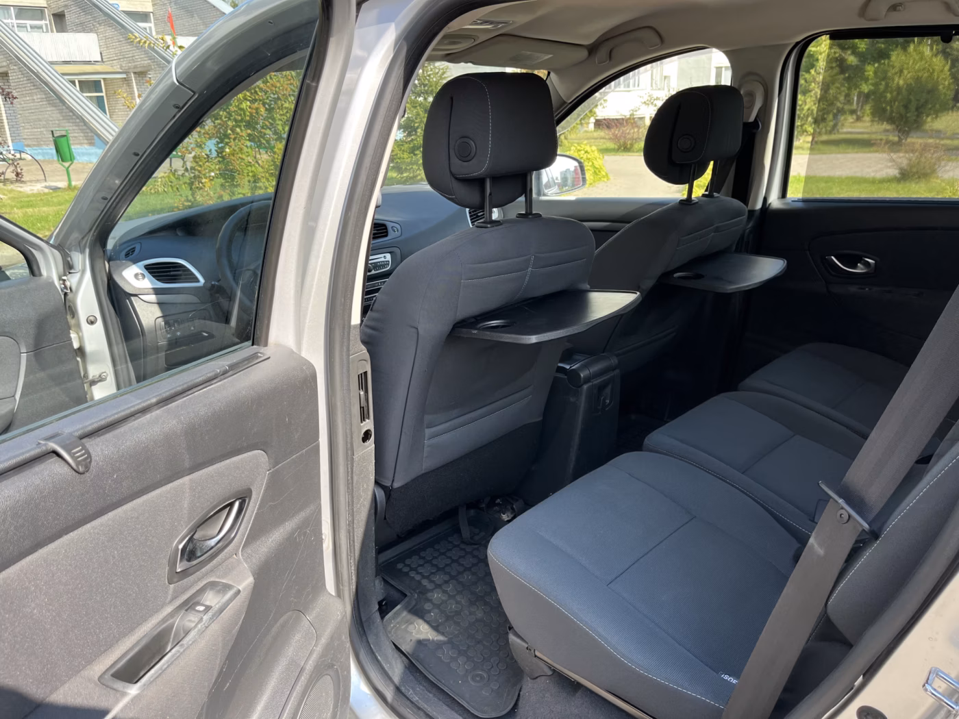 Renault Scenic фото 17