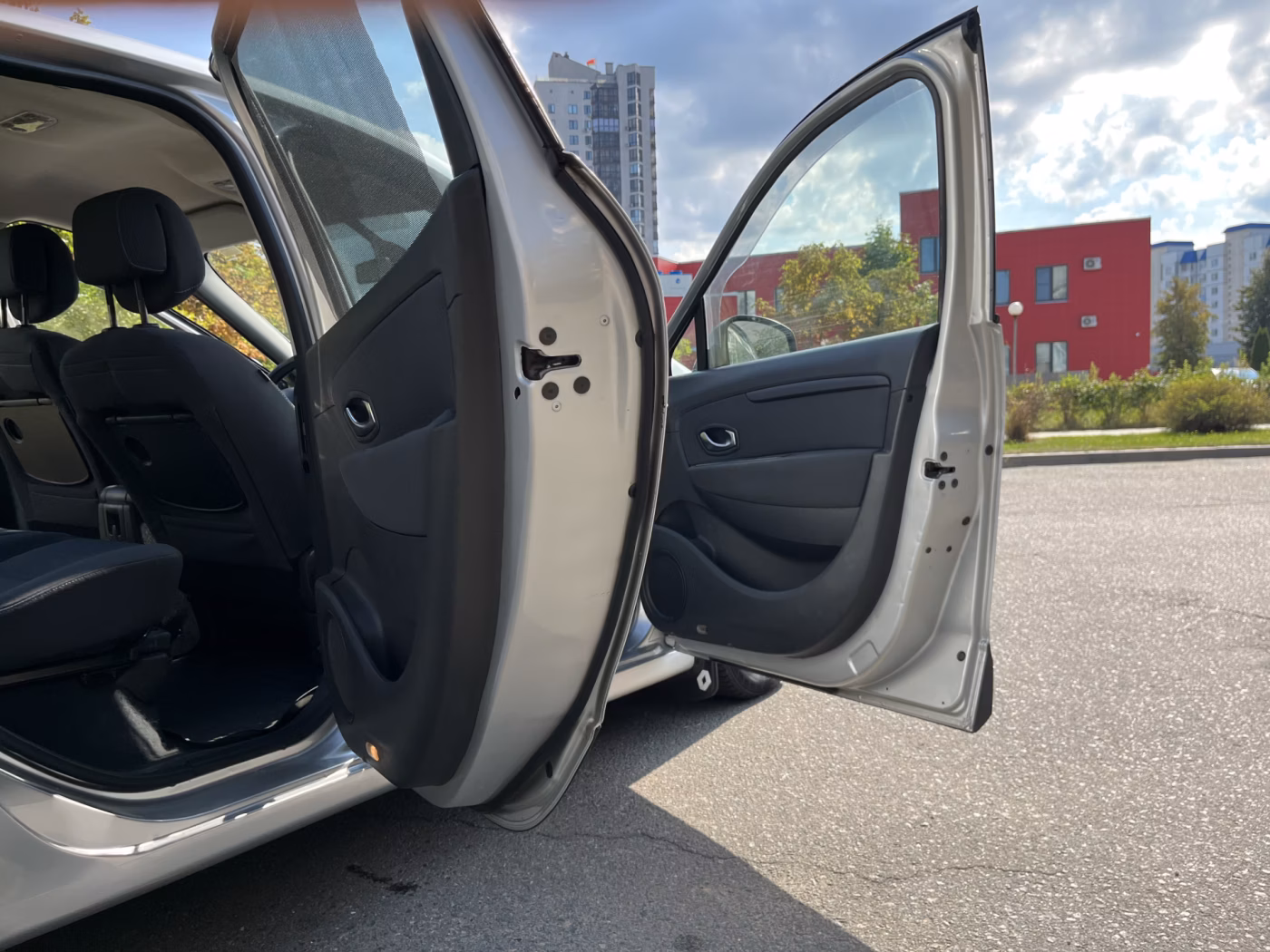 Renault Scenic фото 12