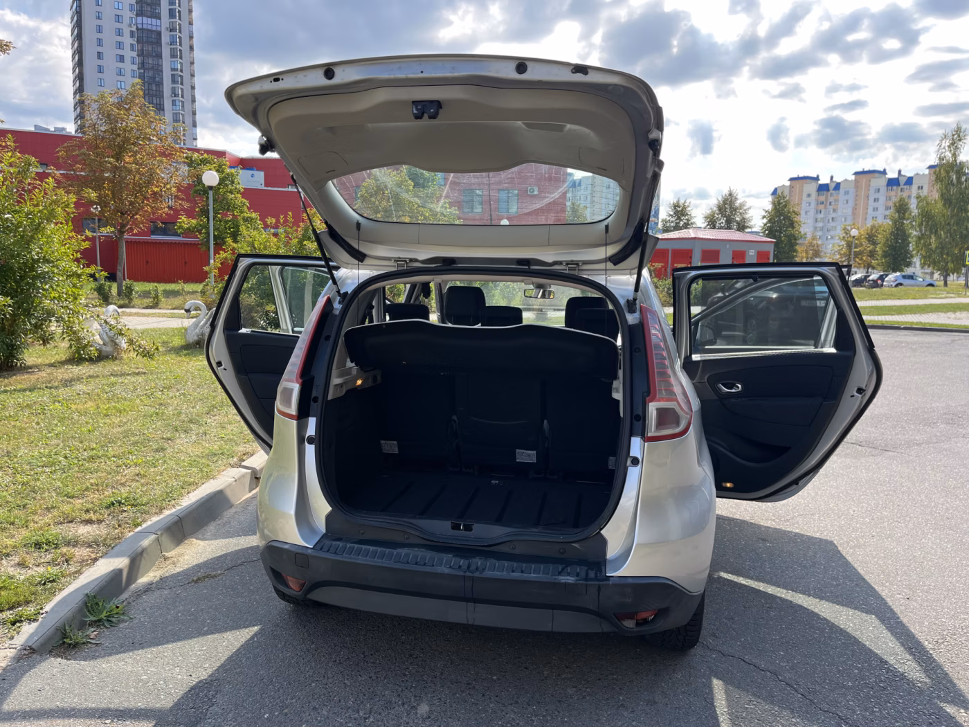 Renault Scenic фото 13
