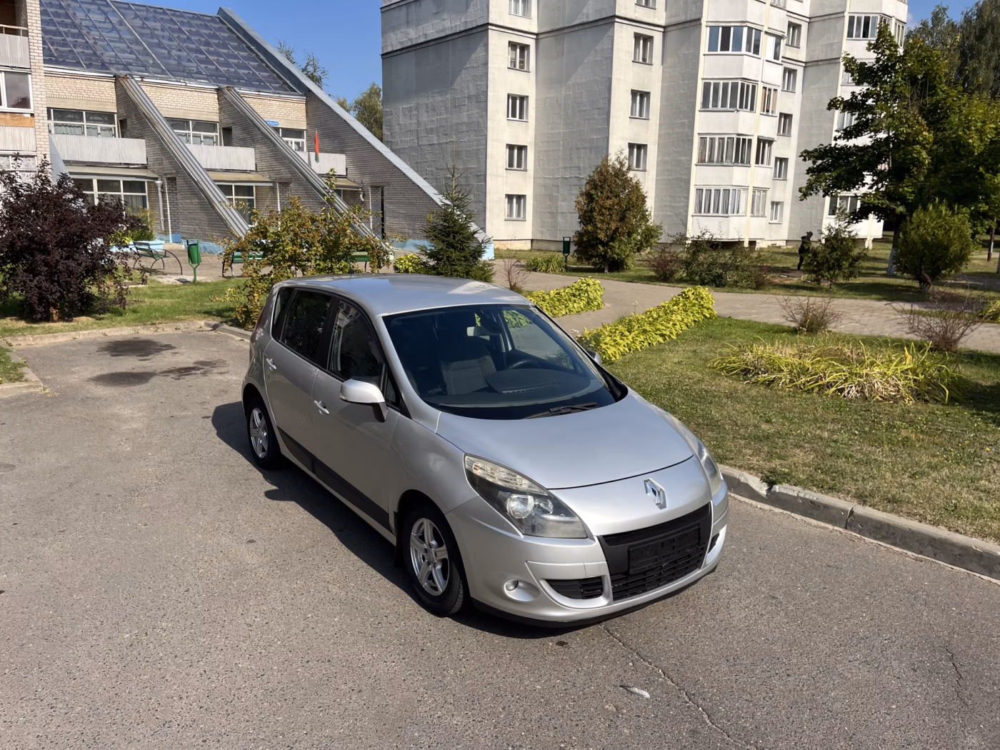 Renault Scenic фото 9