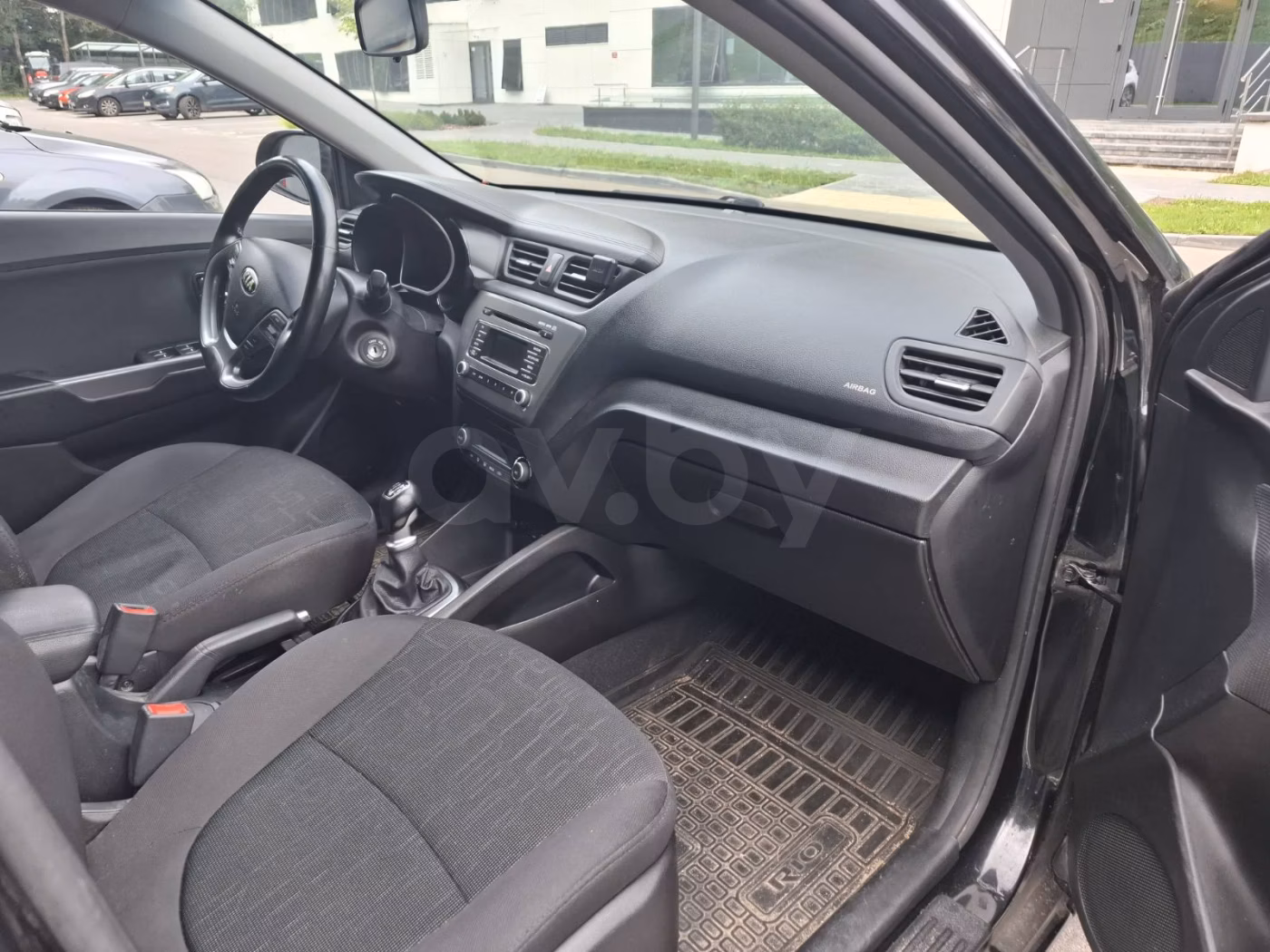 Kia Rio фото 9
